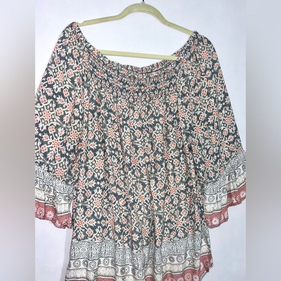 Beach Lunch Lounge gray & maroon paisley smocked peasant top - Picture 2 of 10